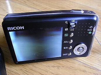 RICOH Caplio R5