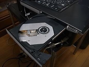 ノートＰＣのＣＤドライブ