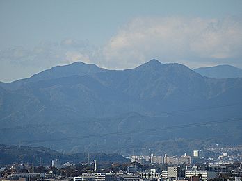 御前山(1405m)、大岳山(1267m)